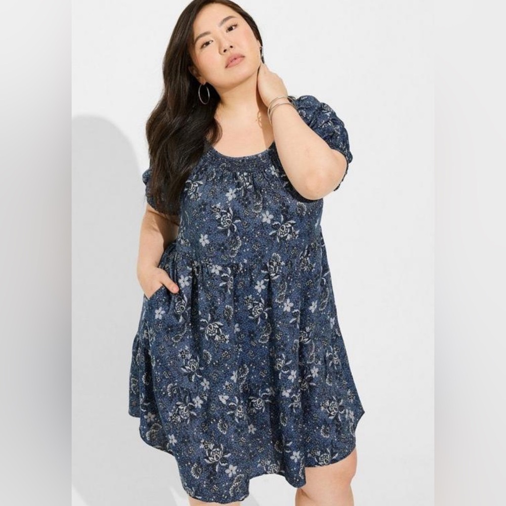 TORRID Mini Chambray Puff Sleeve Smocked Dress 3X floral cottagecore prairie
